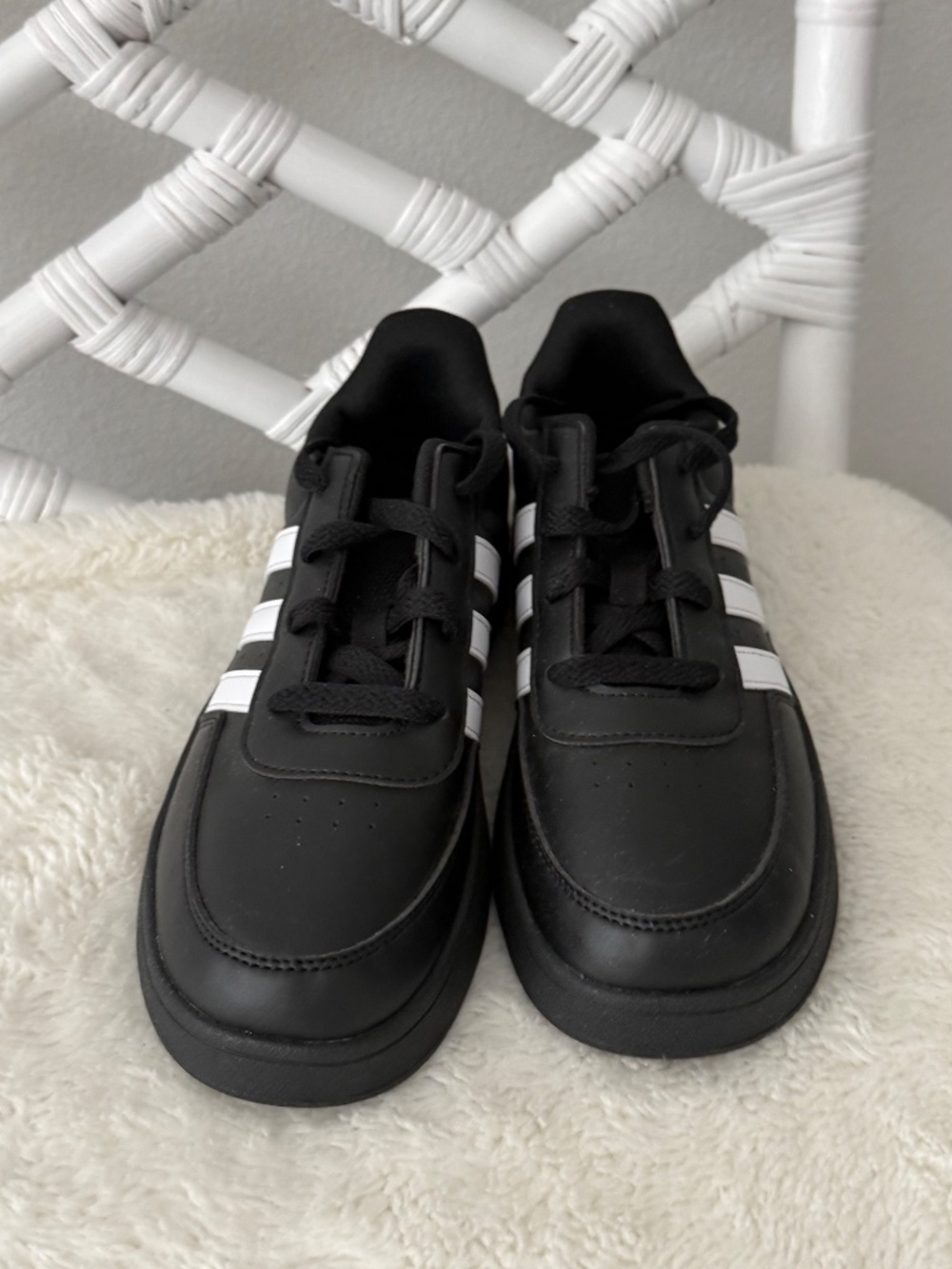 Adidas Breaknet 2.0 K Kids Sneakers Black White 5.5 US New NWOB - Picture 3 of 9